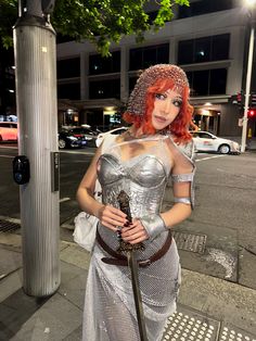 #knight #joanofarc #halloween #coif #armour #joanofarccostume #cosplay Womens Knight Costume, Inanimate Object Costume, Iconic Movie Characters Costumes, 2024 Costume Ideas, Joan Of Arc Halloween, Funny Costume Ideas, Fantasia Diy, Knight Halloween Costume