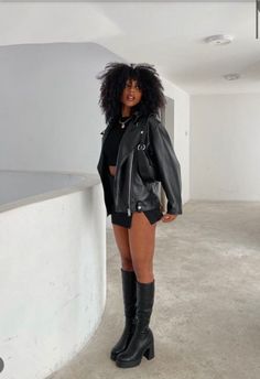 R B Concert Outfit, Black Skirt Outfit, Bar Outfits, Amazon Fashion Finds, Black Boots Outfit, Look Festival, Skirt Outfit, Fashion Fall, Cute Simple Outfits