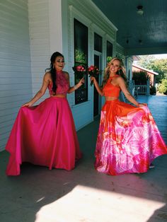 Prom Pics With Friends, Best Friend Prom Pictures, Pics With Friends, Prom Glam, Hoco Pics