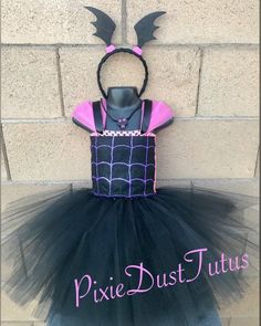 Vampirina Tutu Dress with Headband Vampirina Cupcakes, Halloween Costume Birthday Party, Peppa Pig Birthday Party Decorations, Costume Birthday Party, Peppa Pig Birthday Party, Tulle Material, Dress Children, Tutu Dresses