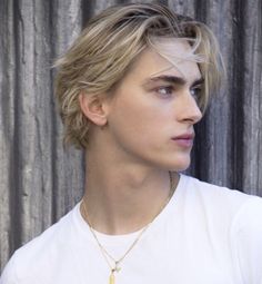 White Guy With Blonde Hair, Blond Guys Aesthetic, Male Hairstyles Blonde, Dominick Sadoch, Blonde Guy Aesthetic, Blonde Hair Guy, Guy With Blonde Hair, Blond Guys, Blond Guy