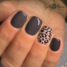 Short Manicures Gel, Gel Cheetah Nails, Fall Cheetah Nails Short, Classic Acrylic Nail Designs, Leopard Accent Nail Fall, Black Shellac Nails Design, Fall Leopard Nails Short, Dark Summer Nail Ideas, Gel Nails One Color