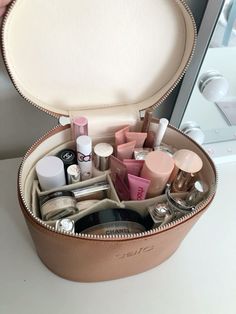 Inside Makeup Bag, Dream Makeup Bag, Saie Makeup Bag, Makeup Bags Aesthetic, Product Organization, Dior Makeup Bag, Makeup Bag Aesthetic, Soft Girl Makeup, Makeup Bag Organizer