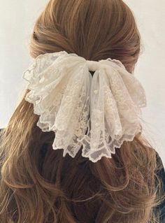 #hair #hairbows ##hairstyles #bow #bows #hairclip #hairclipstyles #laceup Bow Hairstyle, Bow Hair Accessories, Diy Hair Accessories, Bow Hair, Bow Hair Clips