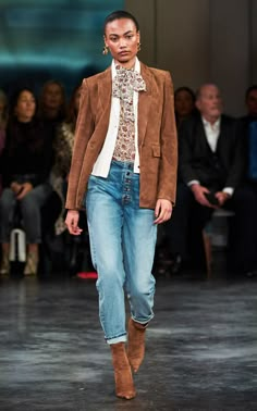 Veronica Beard Arlene Floral Silk Tie-Neck Top Veronica Beard Outfits, Jeans Claro, Brown Blazer, Winter Mode, Work Style, Fashion Weeks, Winter 2023, Fall Fashion Outfits, Veronica Beard