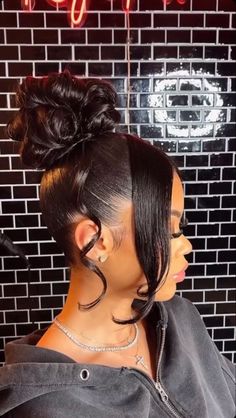 Wig Buns For Black Women, Pin Updo Hairstyles For Black Women, Wedding Dress With Ponytail, Birthday Lunch Outfit Black Women, Prom Hairstyles With Natural Hair, High Messy Bun Prom, Black Woman High Ponytail, High Bun Hairstyles For Black Women Prom, Updo Styles For Black Women Prom