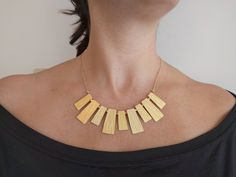 Eccentric Accessories, Gold Geometric Necklace, Gold Bib Necklace, Triangle Jewelry, Diy Necklaces, Western Accessories, Gold Statement Necklace, Infinity Ring, Expensive Jewelry