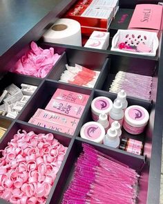 Decor For Nail Salon, Hair Room Ideas, Hair Room Ideas At Home, Hair Room, Eyelash Studio, Nail Room Ideas, Nail Salon Interior, Beauty Room Salon, Eyelash Tips