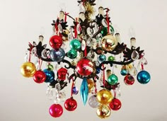 Christmas Chandelier, Retro Christmas Decorations, 카드 디자인, Bohol, Christmas Decorations Ornaments, Noel Christmas, Merry Little Christmas, Vintage Christmas Decorations, Vintage Christmas Ornaments