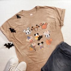 Disney Outfits Men, Halloween Disney Outfits, What To Wear To Disney, Vintage Shirt Design, Disney Halloween Shirts, Disney Paris, Disney Trip Shirts, Halloween Disney, Disneyland Outfits