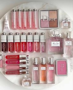 Aesthetic Makeup And Skincare, Profumo Victoria Secret, Koleksi Makeup, Alat Makeup, Dior Lip Glow, Makeup Bag Essentials, Sephora Skin Care, Lip Gloss Collection, Makeup Needs