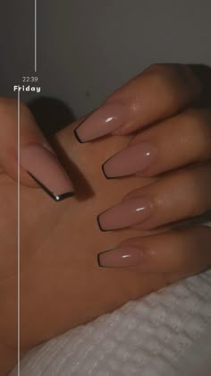 Black Outline Nails, Outline Nails, Neutral Nails Acrylic, Nails Homecoming, Nails Green, Homecoming Nails Acrylic, Basic Nails, Classy Acrylic Nails