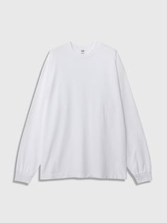 Editor's notesIt is an oversized long sleeves t-shirt with round neck. Made of cotton fabric, the t-shirt is soft and comfy. The basic t-shirt is matched with any items. The ribbed neck and cuffs make comfy fit.- Oversized fit- Round neck- Ribbed neck, cuffs- Logo labelMeasurements(in.)M / L- Shoulder: 23.2 in. / 23.6 in.- Sleeve: 24.8 in. / 25.8 in.- Chest: 25.2 in. / 25.6 in.- Length: 28.7 in. / 29.1 in.Composition & Care- Cotton- Hand wash separately at low temperatureDesigner- by 86d Baggy White Long Sleeve Shirt, Basic Streetwear T-shirt With Ribbed Cuffs, Basic T-shirt With Ribbed Cuffs For Streetwear, Oversized Plain T-shirt For Fall, Plain T-shirt For Fall Streetwear, Basic Long Sleeve T-shirt With Relaxed Fit, White T-shirt With Ribbed Cuffs In Relaxed Fit, White T-shirt With Ribbed Cuffs And Relaxed Fit, Oversized Long Sleeve Plain T-shirt