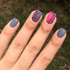 Nail Accent Ideas, August 2023 Nail Trends, Leopard Nails Short, Summer Leopard Nails, Dip Powder Nails Ideas Spring, Nail Art Designs Spring, French Nail Art Designs, Spring Nails 2023, Summer Nail Art Designs