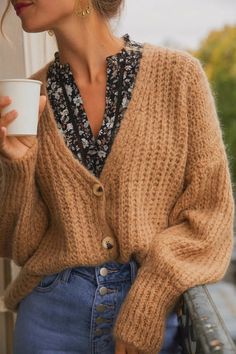 Mode Style Anglais, Look Retro, Outfit Vintage, Mode Inspiration, Mom Style, Fall Winter Outfits, Outfits Casuales, Look Fashion