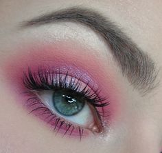 Colourpop Simple Glam, Maquillage Yeux Cut Crease, Pink Eyeshadow Look, Colourpop Eyeshadow, Pink Eye Makeup, Favorite Makeup, Purple Eyeshadow, Pink Eyeshadow, Creative Eye