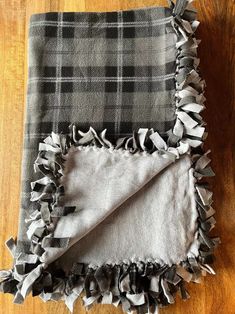 Custom Fleece Tie Blanket - Etsy Canada Tie Blanket Ideas For Boyfriend, Knot Blanket Fleece, Tie Blankets Fleece, Tie Blanket Ideas, Tied Blankets, Fleece Knot Blanket, Knotted Blanket, Tie Knot Blanket, Tied Fleece Blanket