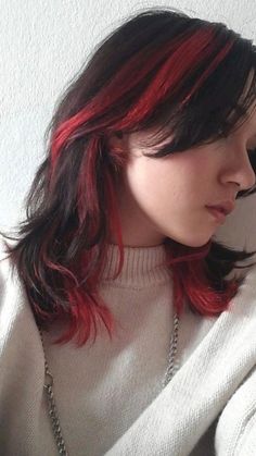 Red Hair Color Wolfcut, Dark Hair With Red Streaks, Red Hair Dye Inspiration, Dye Short Hair Ideas, Red Hair Color For Short Hair, Red Streaks Short Hair, Red Hair For Short Hair, Good Colors To Dye Brown Hair, Red Highlights In Brown Hair Wolfcut