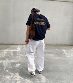 Concert Fits Men, Minimal Streetwear, T-shirt Photography, Fashion Jobs, Fits For Summer, Street Fashion Men Streetwear, Mens Outfit Inspiration, Fashion Aesthetics, Minimal Outfit