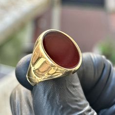 Gold Agate Signet Ring , Red Agate Stone Minimal Ring , Classic Ring , Silver Natural Gemstone Ring , Husband Gift , 925k Sterling Silver ★Item Details * Raw Agate Stone * Gender : Male / Female * Material : 925K Sterling Silver * Total weight : 12 Grams * Gemstone : Agate Stone * Stone Size 13x18 ✔ Ready to Ship in 1-2 Business Days .. ✔ Shipped to the Worldwide 1-5 business days with free shipping... ✔ The product will be sent to you with a handmade wooden box to avoid any damage during shippi Red Carnelian Rings With Polished Finish, Red Carnelian Ring With Polished Finish, Red Polished Carnelian Rings, Red Carnelian Signet Ring With Polished Finish, Classic Carnelian Rings With Polished Finish, Formal Red Carnelian Ring, Elegant Round Carnelian Signet Ring, Classic Carnelian Round Signet Ring, Classic Round Carnelian Signet Ring