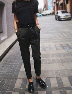 Legging Outfits, Mode Casual, Urban Street Style, Winter Trends, All Black Outfit, Fall Street Style, Fashion Streetwear