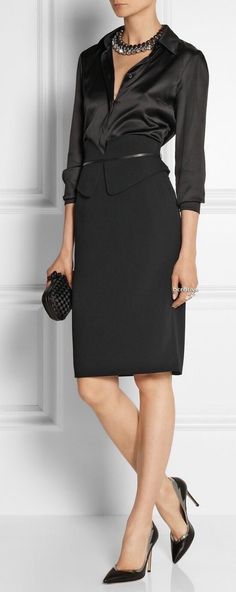 Button up for perfection Black Silk Blouse, Pencil Skirt Outfits, Black Pencil Skirt, Business Outfit, Black Pencil, Work Wardrobe, Business Attire, Work Attire