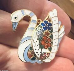 Vintage Gold Cloisonné White Swan Flower Brooch Pin   | eBay Swan Accessories, Swan Design, Bird Birthday, White Swan, Swan Lake, Vintage Brooch, Beauty Art, Flower Brooch, Flower Shape