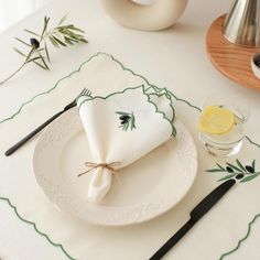 KM Home Collection's four seasons themed napkins bring any season to your table. Set of 2 Details Material: 100% Turkish linen Measurements: 40 x 40 cm Care 30C Washing in the delicate program Do not dry clean Never use fabric softener or bleach. Do not tumble dry Iron High Olive Embroidery, Olive Harvest, Kind Of, Harvest Time, Natural Fabric, Embroidery Fabric, Table Napkins, Linen Placemats, Placemat Sets