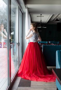 "Red Bridal tulle skirt Red Wedding tulle skirt Long bridal tulle skirt Tulle skirt with train Magnificent tulle skirt Floor lenght skirt A beautiful option for a festive dress -red skirt with a train. The airy splendor of tulle in combination with a lace top creates a stylish bright image. A long train gives the woman a truly royal chic. A luxury model can be a central detail of an evening or wedding ensemble. In this skirt, we perfectly matched the colors of the lining and belt to be the perfe Red Wedding Gown With Sheer Bodice, Long Train Tulle Gown, Floor-length Tulle Gown For Quinceanera, Quinceanera Floor-length Gown With Tulle Skirt, Gown With Long Train And Tulle Skirt, Quinceanera Tulle Floor-length Gown, Red Tulle Gown For Quinceanera, Red Tulle Ball Gown For Prom Season, Red Tulle Floor-length Ball Gown