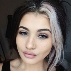 @jamiegenevieve Split Dye Hair Ideas, Dye Hair Ideas, Split Dye Hair, Hair Stripping, Split Dye, Flawless Base