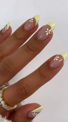 Summer Nails Summer, Summer Nails 2023, 2023 Nails, Nails Summer Nails, Basic Nails, Nails 2023, Summer Acrylic Nails