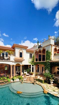 Modern Mediterranean Architecture, Mediterranean Interior, Homes Exterior, Dream Mansion, Exterior Modern, Tropical Home Decor