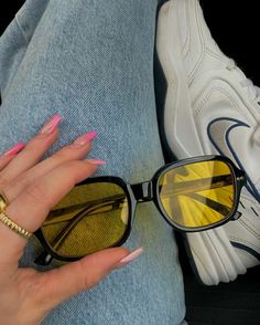 Sunglasses With Yellow Lenses, Yellow Shades Sunglasses, Yellow Glasses Aesthetic, Yellow Sunglasses Aesthetic, Yellow Sunglasses Outfit, Sunnies Aesthetic, Sunglass Photoshoot, Yellow Glasses, Yellow Sunglasses