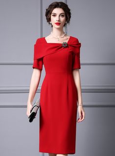 Ethereal in design and vibrant in color, this mother of the bride dress is crafted to perfection for those who want to make a lasting impression. The deep red hue is both bold and timeless, perfect for formal occasions. Made from premium fabric, this dress features a unique draped neckline with a stylish brooch that adds a touch of elegance and sophistication. The short sleeves offer a modest yet fashionable look, making it suitable for various events. The tailored fit enhances your silhouette, Short Pattern, Plus Size Prom, Cocktail Dress Prom, Red Cocktail Dress, Elegant Ladies, Plus Size Prom Dresses, Linen Pants Women, Overalls Women, Style Office