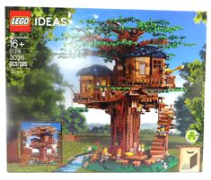 a lego tree house is shown in the box with instructions on how to build it