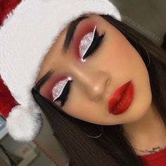 Creative Christmas Makeup Looks, Creative Christmas Makeup, Christmas Makeup Looks