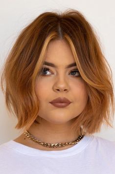 Best Bob Haircut Ideas To Try In 2024 ★ Blonde Bob With Bangs, Brushing Hair, Chris Jones, Κούρεμα Bob, Short Hair Cuts For Round Faces, Round Face Shape