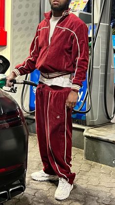 90s Tracksuit Outfit, Corteiz Tracksuit, Hoodie Inspiration, 90s Tracksuit, Sweat Suits Outfits, Street Style Outfits Casual, Velvet Tracksuit, Drip Outfit Men