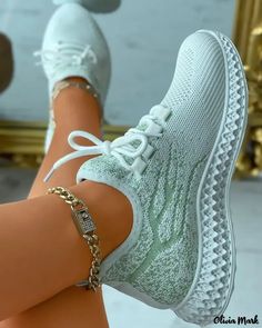 Olivia Mark - Zapatillas transpirables de punto con cordones Colorblock White Fashion Sneakers, Suede Leather Shoes, Chic Type, Mens Nike Shoes, Breathable Sneakers, Round Toe Heels, Leather Shoes Men, Sneakers Men Fashion, Trendy Shoes