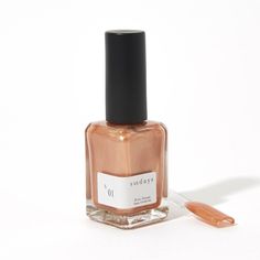 S.01: Rose Gold A mesmerizing liquid gold with a sparkling champagne shine. Add a little cheer during the holidays, and elevate every single day with this fun shade. Perfect for all skin tones.Formulated with your well-being in mind, our non-toxic polishes have a range of timeless colors, Sundays' polishes have the perfect bottle shape for grip and a professional-grade flat brush for precise swipes. 10-free, non-toxic formula, vegan, cruelty-free long-lasting, professional grade bottle shape and Navy Nail Polish, Nail Polish Colors Winter, Winter Nail Polish, Sparkling Champagne, Olive And June, Nail Polish Trends, Grapefruit Essential Oil, Best Nail Polish, Long Lasting Nails