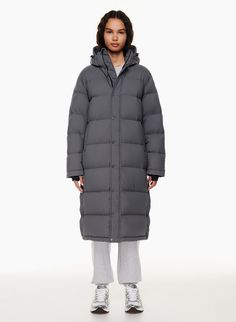 The Super Puff, Puffer Jacket Style, Super Puff, Easy Shape, Down Puffer Jacket, Free Jeans, Ripstop Fabric, Water Repellent Fabric, Puffer Jacket