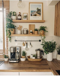 Plain Kitchen Wall Ideas, Rustic Cottage Kitchens, Kitchen Island Furniture, Aesthetic Kitchen, Cute Kitchen