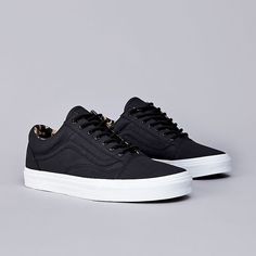 Mens Vans Shoes, Tenis Vans, Shoes Sneakers Jordans, Fresh Shoes, Hype Shoes, Vans Sneakers, Sneakers Men Fashion, Trendy Shoes