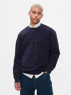 Soft polar fleece sweatshirt.  Crewneck.  Long sleeves with banded cuffs.  Gap Athletic logo at front.  Banded hem.  Fit: Classic.  A straight & easy fit.  Hits at the hip.  Models are 6′1″–6′2″ 185 cm–188 cm) with a 31″ 79 cm) waist & 32–33″ 81 cm–84 cm) inseam & are wearing Gap Sweatshirts Gap, Athletic Logo, Crewneck Men, Girls Sequin Dress, Navy Uniforms, Suit Waistcoat, Sweat Top, Wedding Shirts, Sweatshirt Crewneck