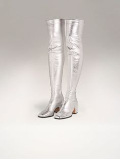 Knee Boots Silver, Thigh High Silver Boots, Fitted Silver Knee-high Boots For Fall, Winter Outfits Chic, Silver Fitted Knee-high Boots, Silver Leather Knee-high Boots, Country Shoes, France Italy, Disco Era