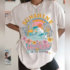 California Women's Tee Never Worn Brand New Spring Beach Top With Front Print, Spring Beach Tops With Front Print, Spring Beach Shirt With Text Print, Spring Vacation Shirt With Text Print, Cute Oversized Shirts, Sunset Shirt, Swiftly Tech Short Sleeve, Clothing Aesthetic, Oversized T Shirts