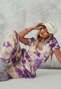 Women's Loungewear, Fur Clothing, Tumblr Outfits, Purple Tie Dye, Purple Tie, Tie And Dye, Tie Dye Patterns