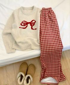 Pajamas Aesthetic, Christmas Fits, Cute Pjs, Cute Pajama Sets, Cute Pajamas, Mode Inspo, Winter Fits, Really Cute Outfits, Mode Inspiration