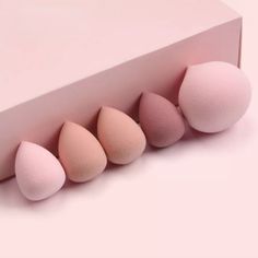 Set Of 5 Beauty Blender Sponges (4 Mini Puffs & 1 Large Puff) -Get Even & Natural Looking Makeup! -Use Wet Or Dry! -Small Pore Sized Sponges-Won't Soak Up & Waste Your Makeup! -Made Of Soft Memory Sponge Material With Fine & Even Surface--No Cracking -Won't Lose Shape -Non-Latex Tags Makeup Face Facial Make Up Beautyblender Blender Blend Blending Beauty Contour Contouring Photoshop Finish Touchups Touch Ups Drag Everyday Use Trendy Trending Colorful Multicolor Casual Cosplay Costume Halloween Bl Loose Powder Makeup, Makeup Blender Sponge, Pink Makeup Brush, Beauty Blenders, Makeup Blender, Quick Makeup, Makeup Needs, Mini Makeup, Beauty Sponge