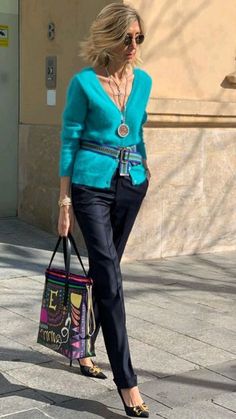 Susi Rejano, Shopping Queen, Stylish Outfits For Women Over 50, Classic Style Outfits, 50 Style, 60 Fashion, Over 50 Womens Fashion, Classy Casual Outfits